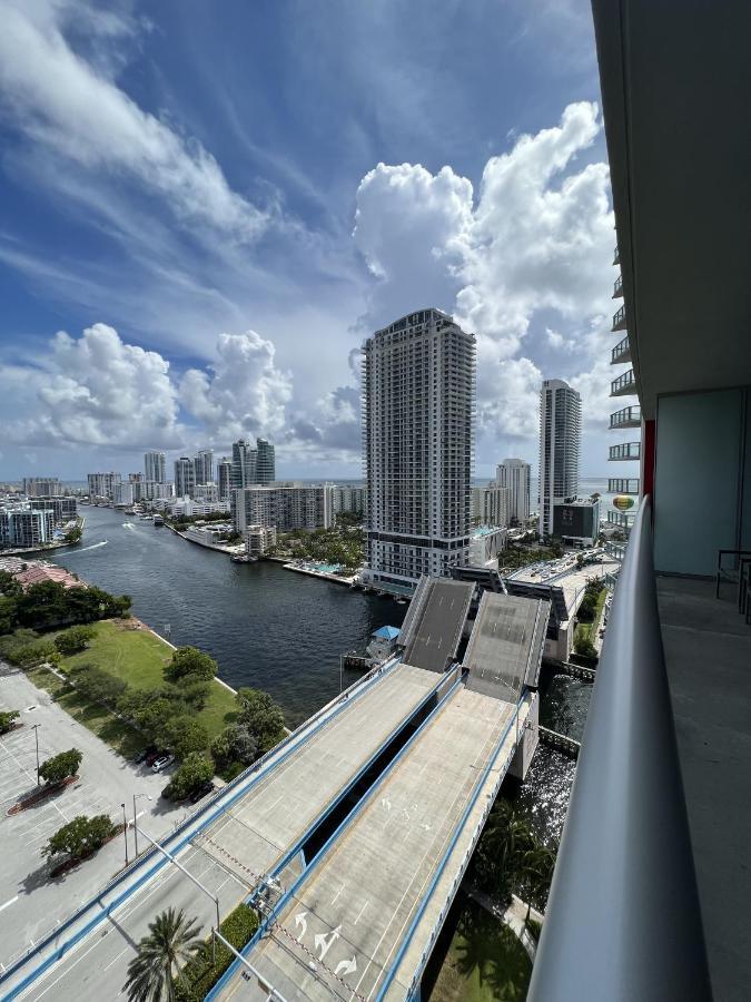 23Rd Floor Luxury & Spacious Beachwalk Resort Apartment With Amazing View Холандейл Бийч Екстериор снимка