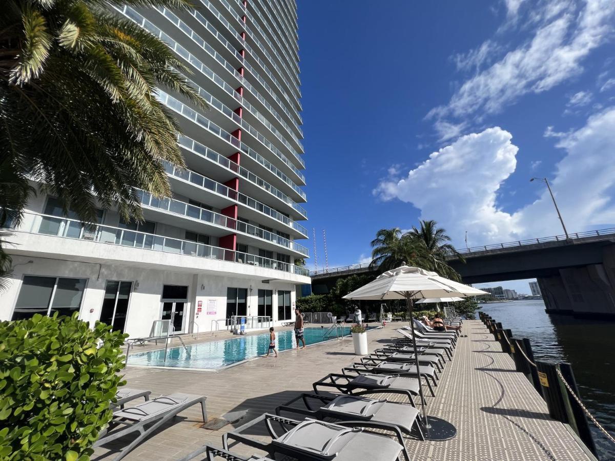 23Rd Floor Luxury & Spacious Beachwalk Resort Apartment With Amazing View Холандейл Бийч Екстериор снимка