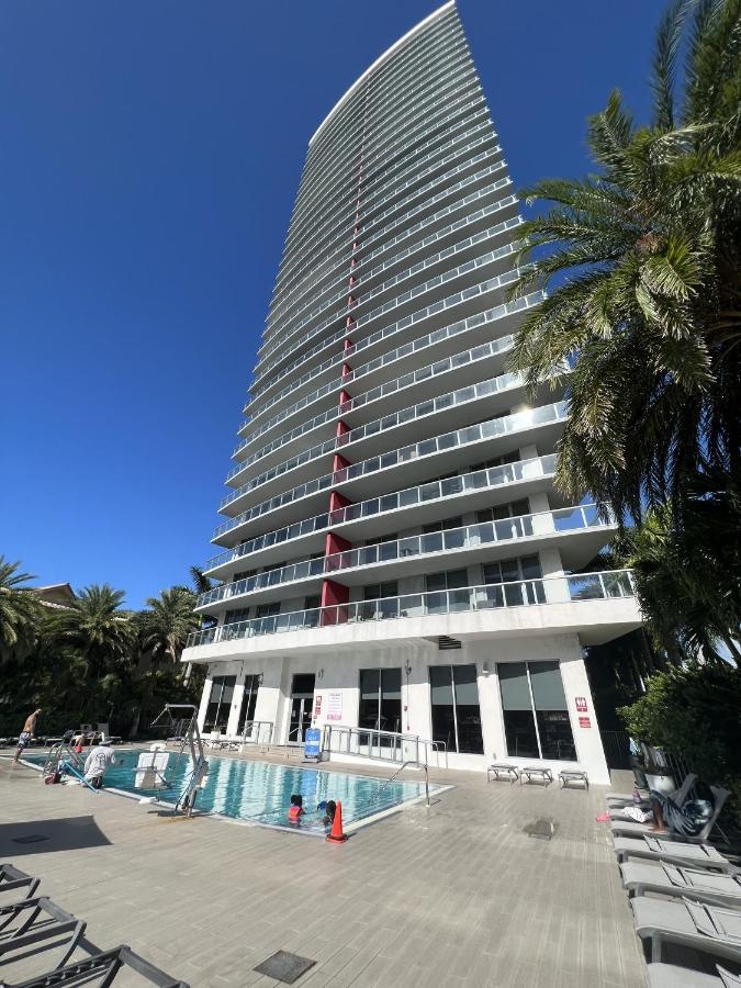 23Rd Floor Luxury & Spacious Beachwalk Resort Apartment With Amazing View Холандейл Бийч Екстериор снимка