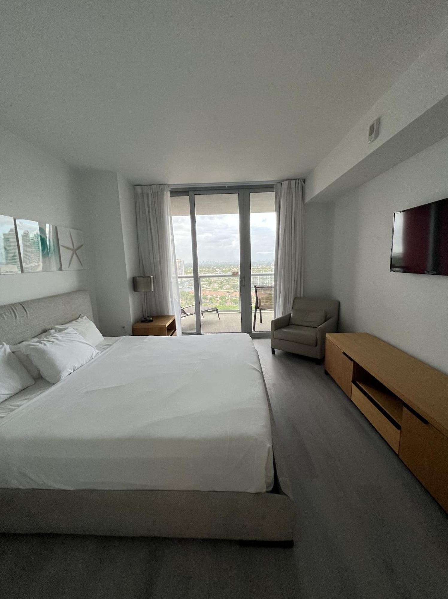 23Rd Floor Luxury & Spacious Beachwalk Resort Apartment With Amazing View Холандейл Бийч Екстериор снимка